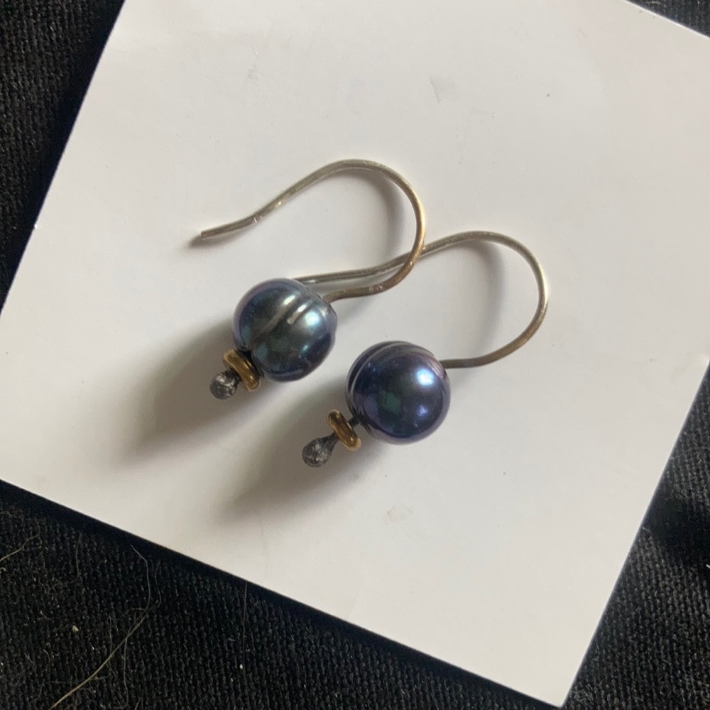 Handcrafted Pearl earrings